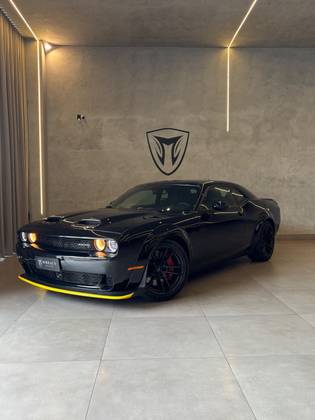 DODGE CHALLENGER 6.2 V8 HEMI GASOLINA SRT WIDEBODY JAILBREAK TORQUEFLITE